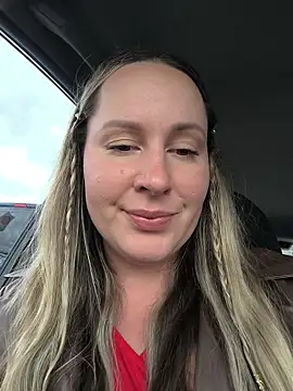 Mona_Plus live sex cam