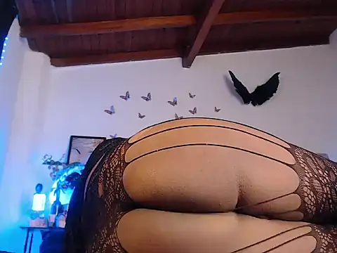 LiaScarlett live sex cam