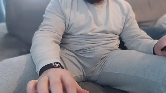 hugemachohandsome live sex cam