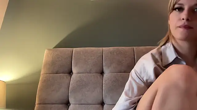 LustfulLuna_'s cam snapshot