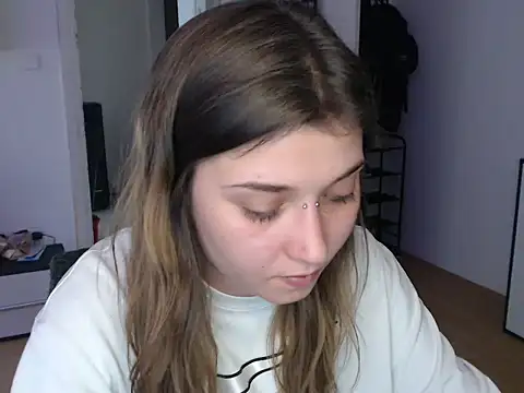 AlienforTwenty's cam snapshot