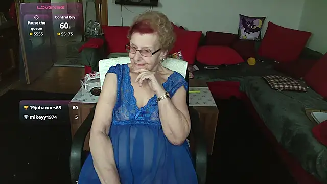 HeisseomaOriginal live sex cam