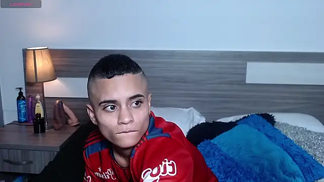 Liiamthompson's cam snapshot