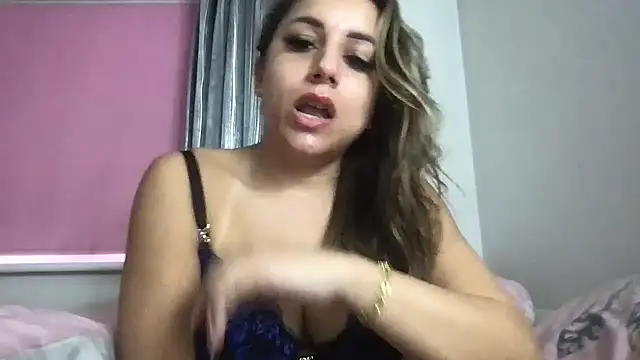 LyraLure's cam snapshot