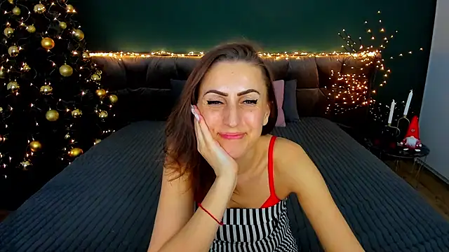 Rebecca_Diamond's cam snapshot