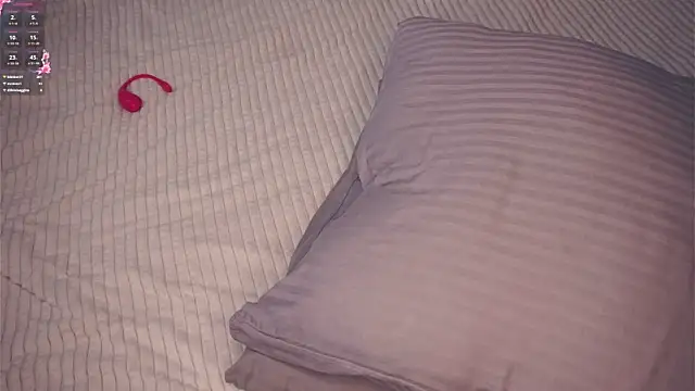 CuteFeret's cam snapshot