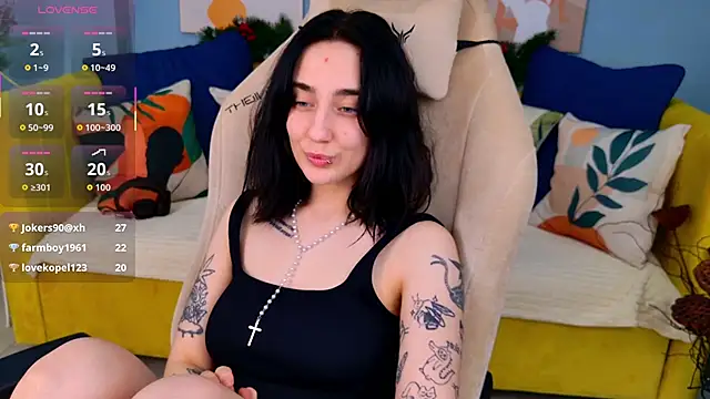 LilyMyerss's cam snapshot