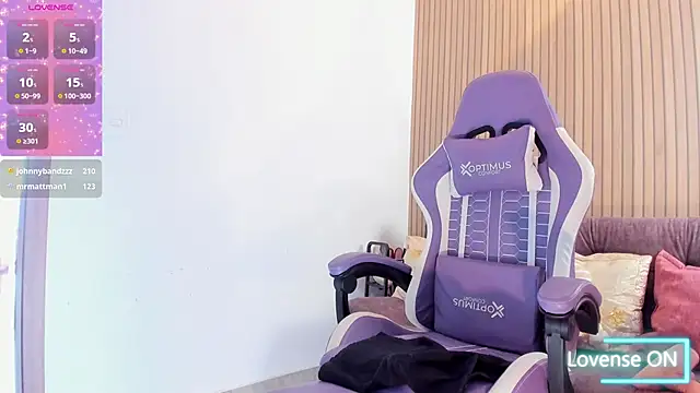 miacox_23's cam snapshot