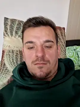 Huge_cock22cm's cam snapshot