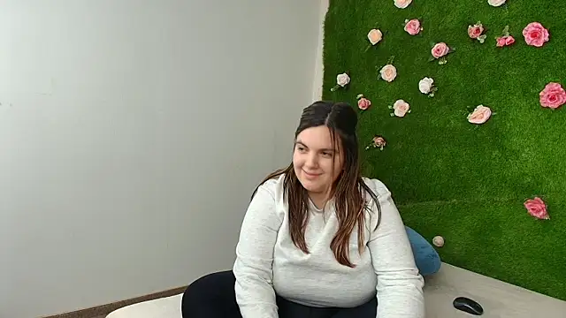 Huge_Titties_'s cam snapshot