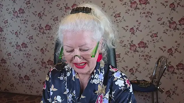 Maya_Mayflower's cam snapshot