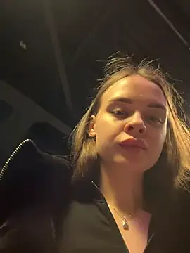 KristiRich's cam snapshot