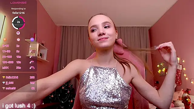 Adria_Arjona's cam snapshot