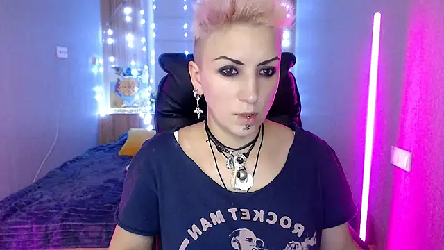 Sweet-n-Strong live sex cam