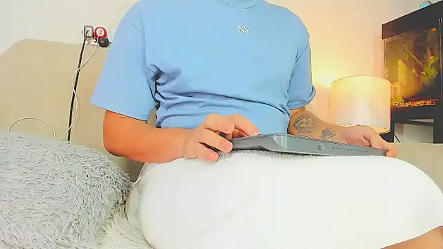 drakomilck live sex cam