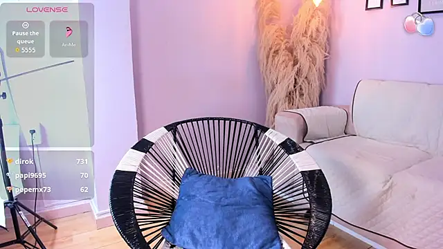 alana_rossetti's cam snapshot