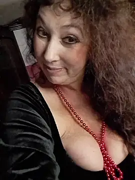 GypsyEsmeralda live sex cam