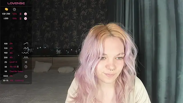 AnnAdison's cam snapshot