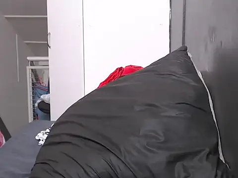 punkieboobs1's cam snapshot