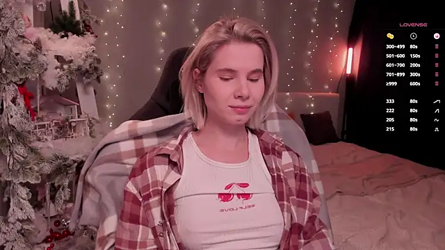 enigma_mia's cam snapshot