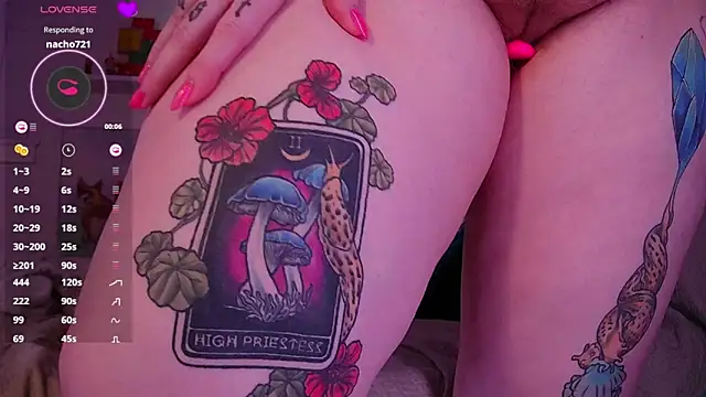 opalreigning's cam snapshot