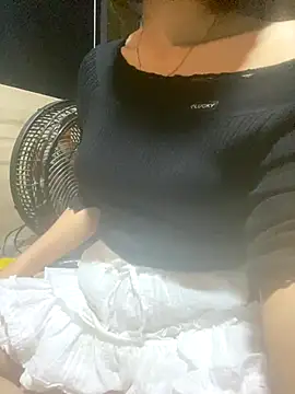 Meii-meyy live sex cam