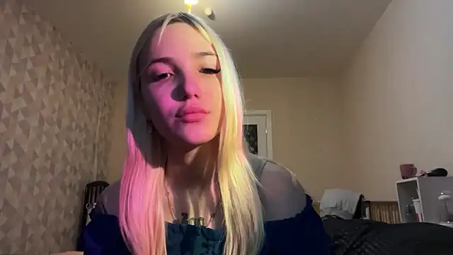 ZaidaCastonguay's cam snapshot