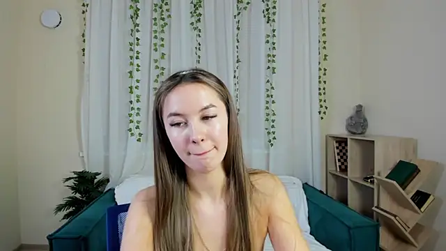 LunaCurly_'s cam snapshot