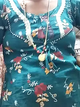 telugupilla__'s cam snapshot