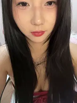 Xiner1177 live sex cam