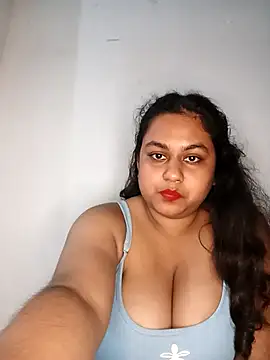 bumblebeegirl's cam snapshot