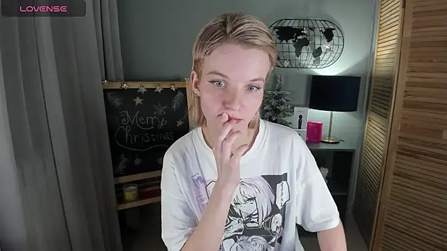 Madelaineses live sex cam