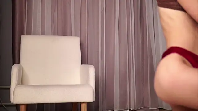 LucieNovembre's cam snapshot