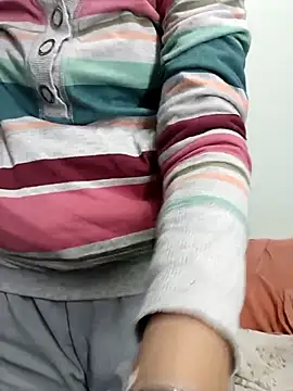 PUNAM456's cam snapshot