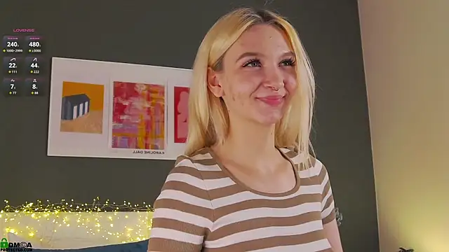 SaraHearts's cam snapshot