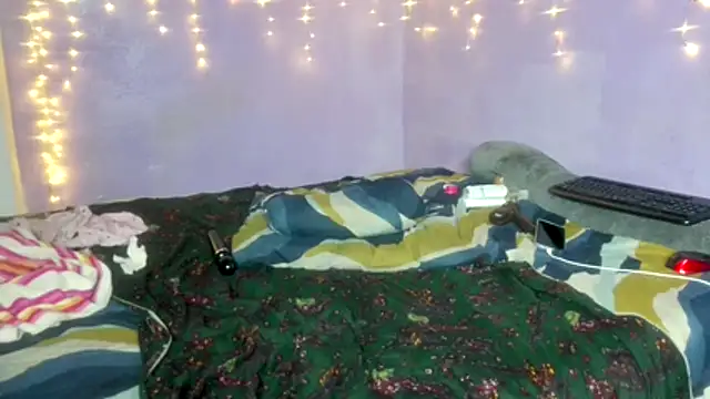 wilmaassylum's cam snapshot