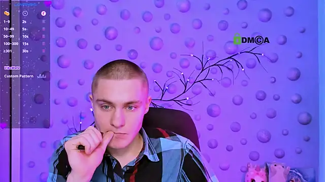 thomas_crow_'s cam snapshot