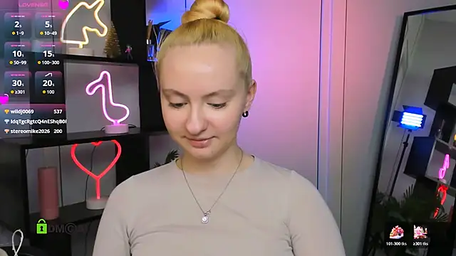 mila_glow1's cam snapshot