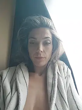 SheTheDeeevil's cam snapshot