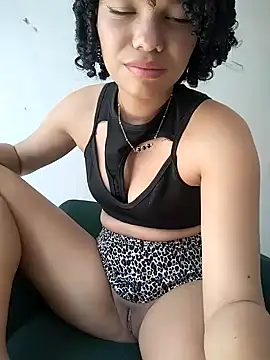 ChloeRaviss_'s cam snapshot