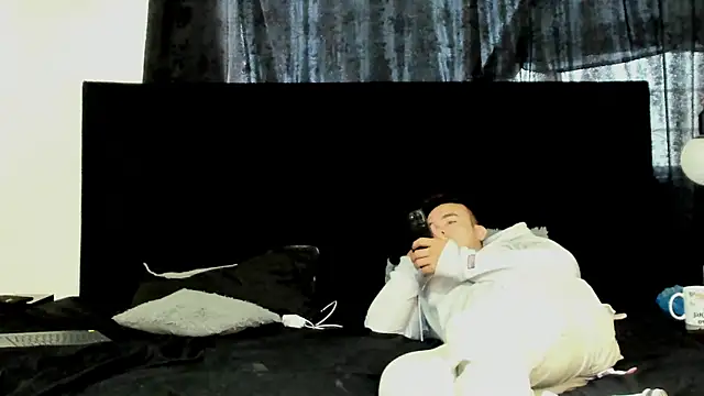 lissandthor13's cam snapshot