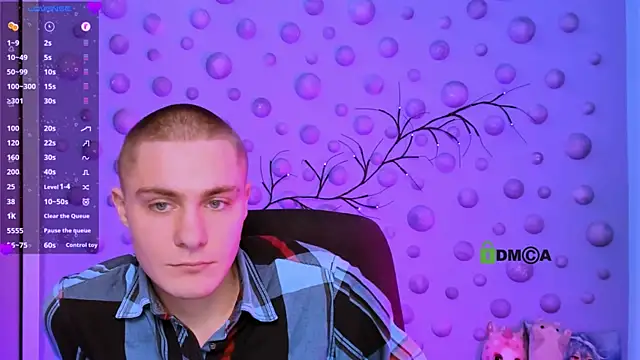 thomas_crow_'s cam snapshot