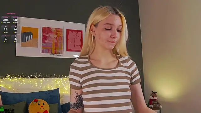 SaraHearts's cam snapshot