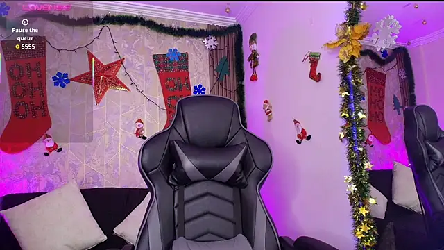 Cintiia_Holmes's cam snapshot