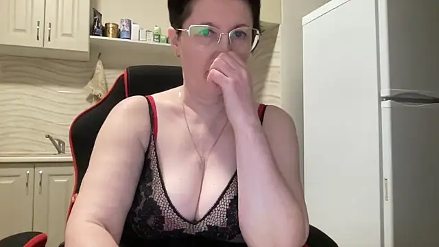 _HotMilfPussy_'s cam snapshot