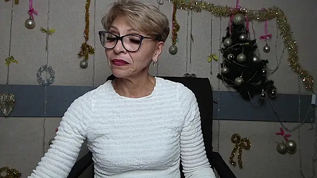 EllaBonito's cam snapshot