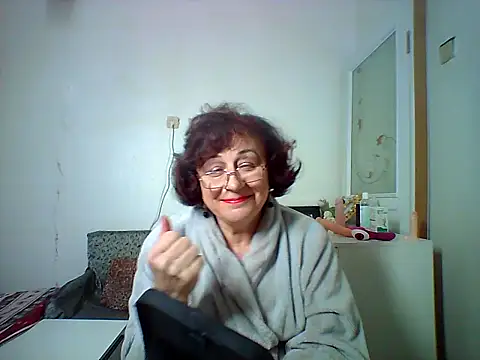 Julia54391's cam snapshot