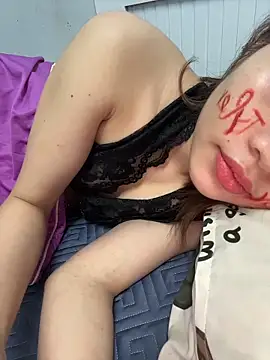 lonelygirl_k2's cam snapshot