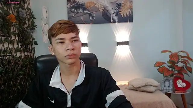 nathanclay live sex cam