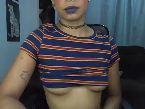 Helenoir live sex cam